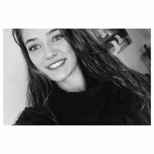 Meet your Posher, Emily a.